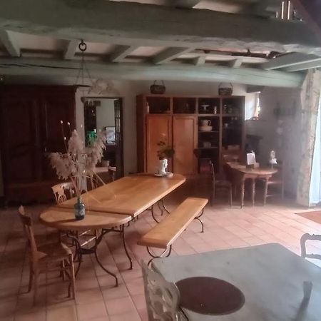 Bed and Breakfast Le Puits Sainte Claire Courçon Exterior foto